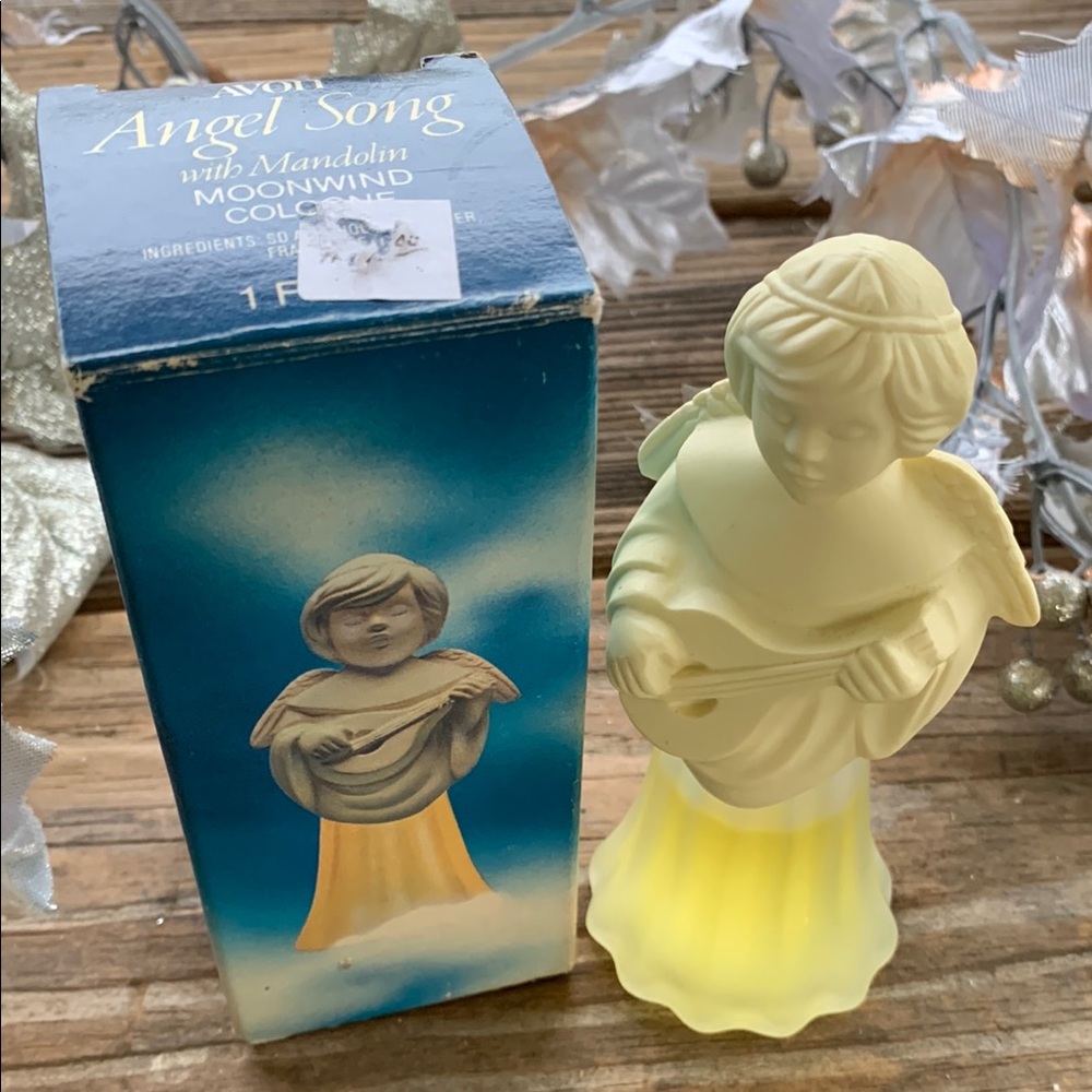 Avon Vintage Angel Song Cream and Yellow Angel